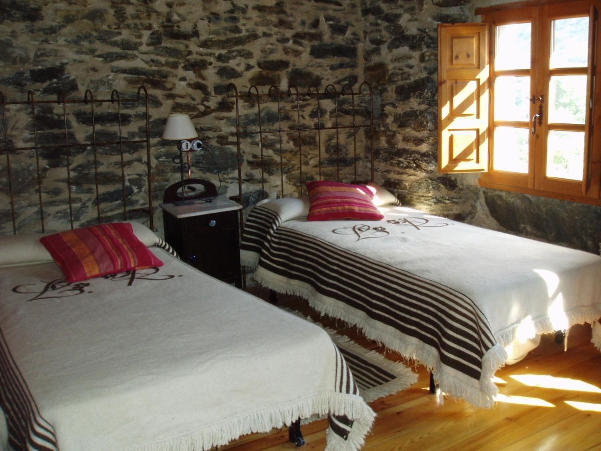 Hotel Rural El Urogallo Murias de Paredes Pokoj fotografie